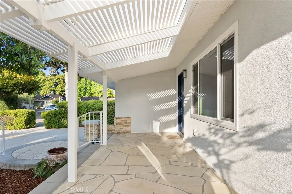 6300 E Fairbrook Street, Long Beach, California 90815 home-pic-33